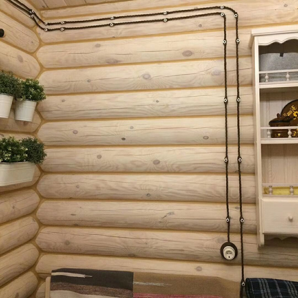 Base en bois simple pour interrupteurs/déviateurs et prises