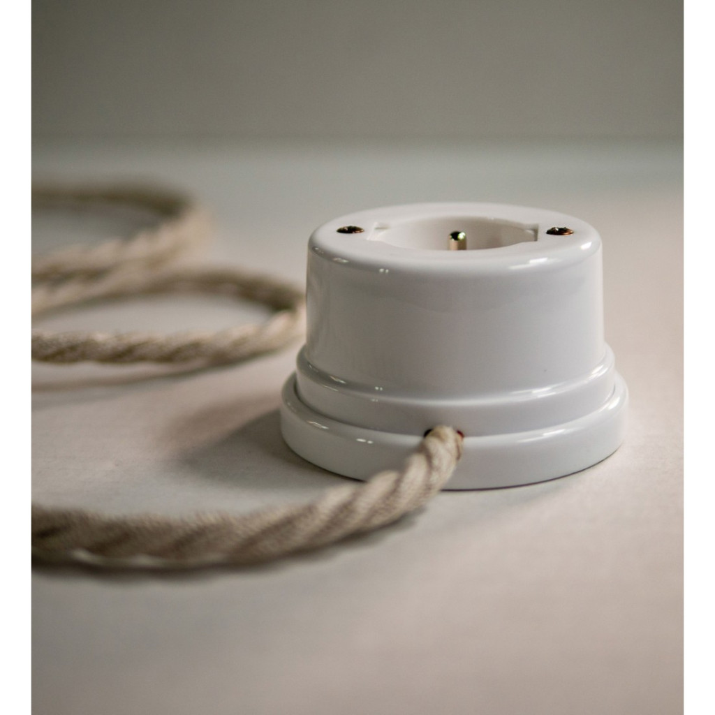 Porcelain 2 Pin French Wall Socket ø90mm