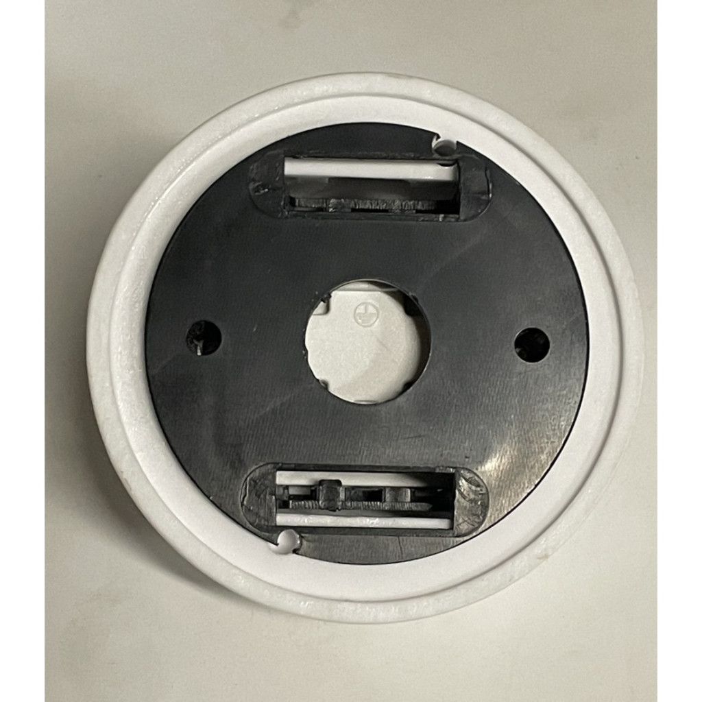 Porcelain 2 Pin French Wall Socket ø90mm